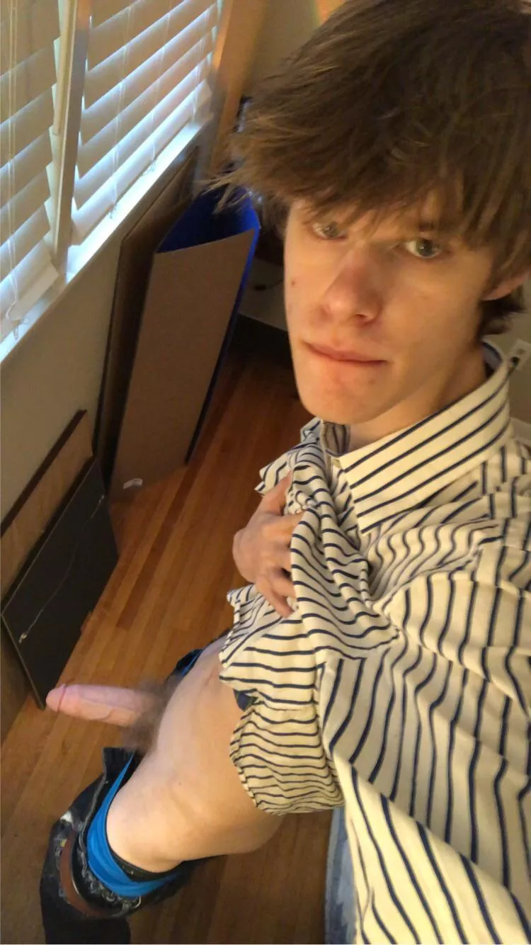 Bros HMU I’m so horny Mississippi_536