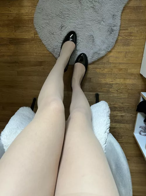 Classy tights and flats