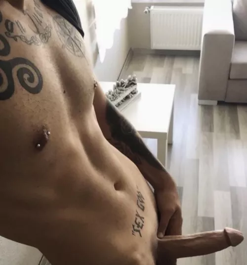 I wanna lab dance before