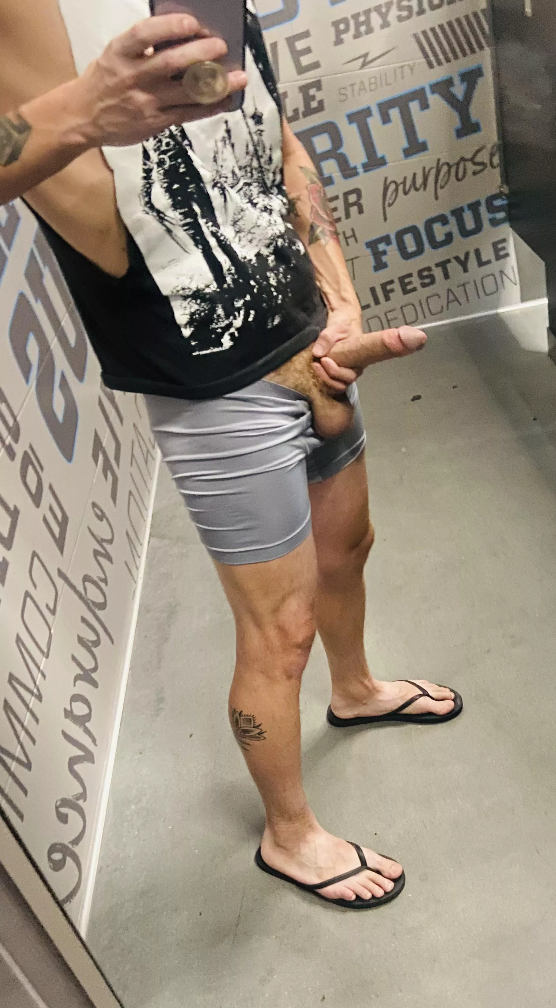 I’m assuming this is what the selfie area in the gym locker room is for