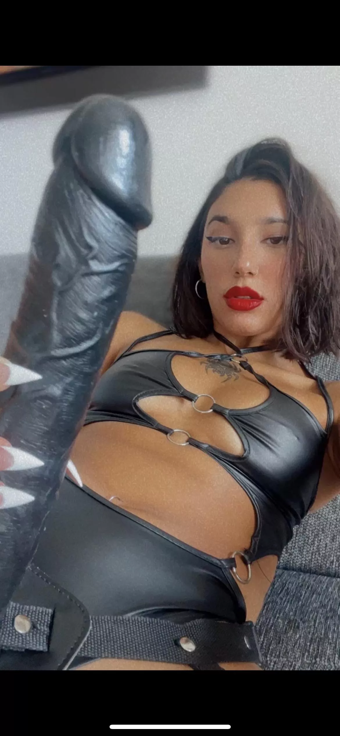 im gonna show u what’s like to satisfy a woman, i hope u don’t mind I use ur girlfriend for that