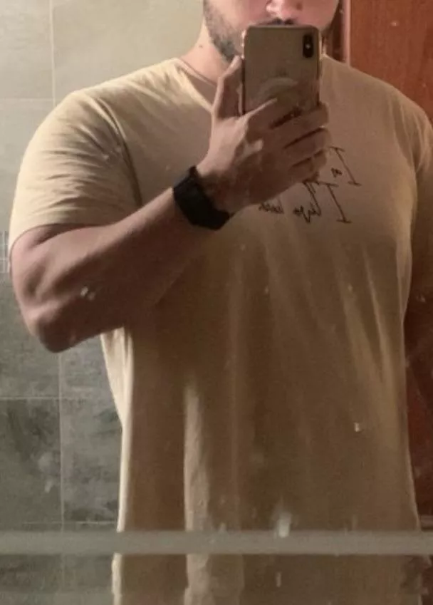 Just another gymbro.