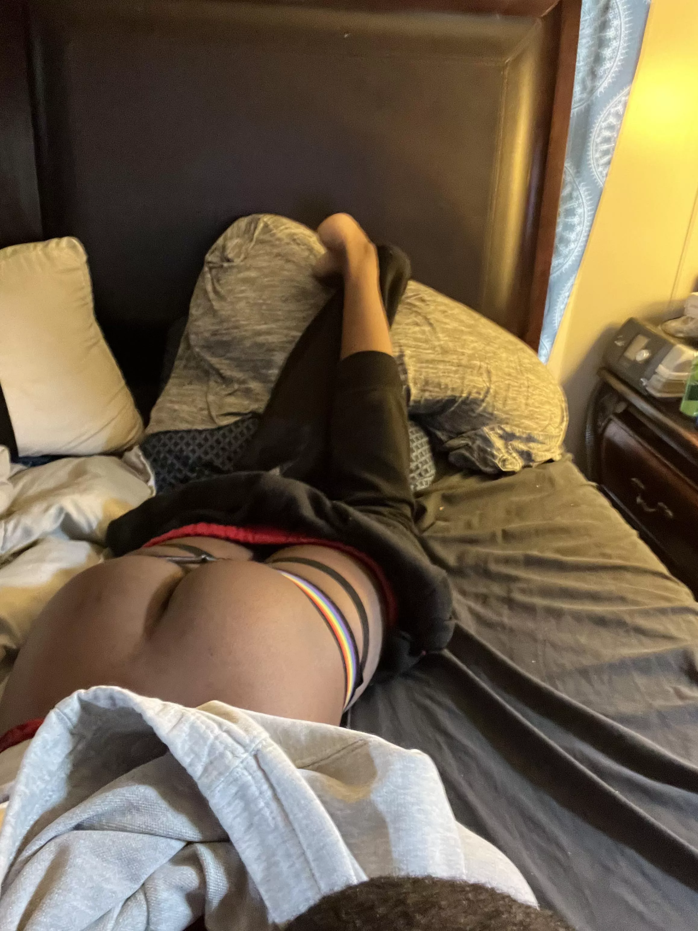 May not be a huge bubble butt but I’ve been told it’s nice lol