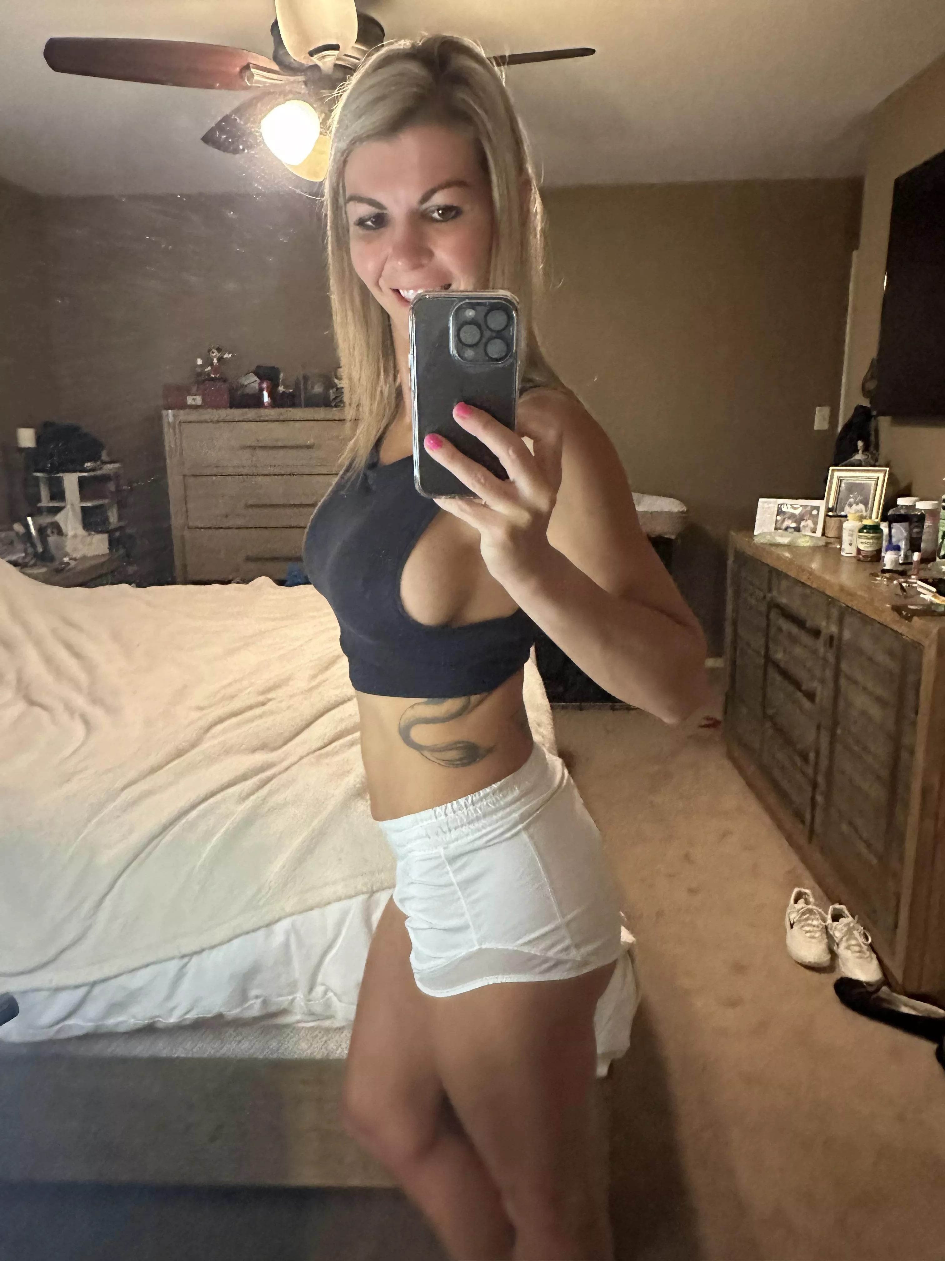 Milfs have the most fun!