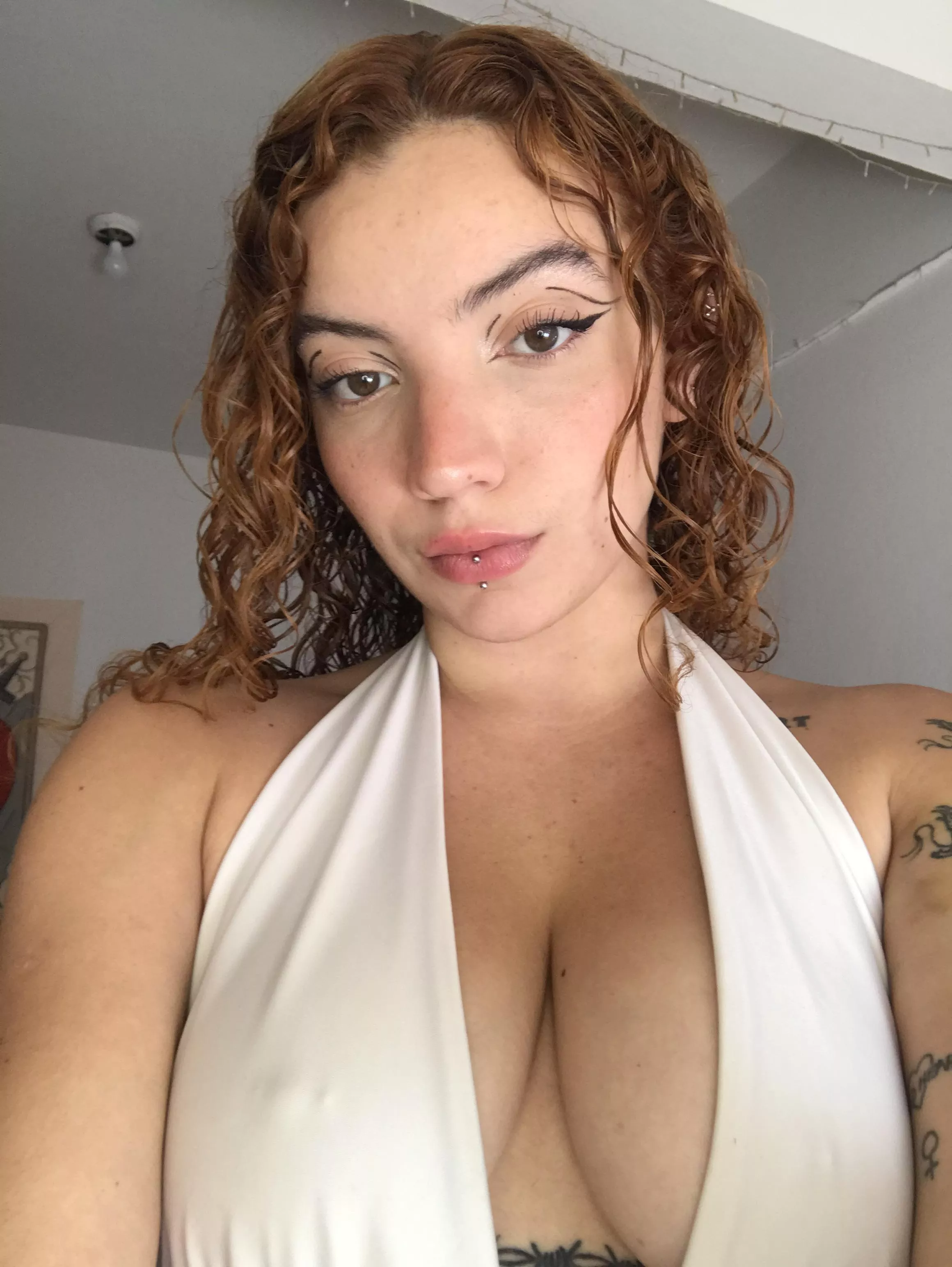 No bra = total freedom