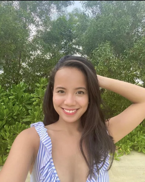 Pretty Filipina?