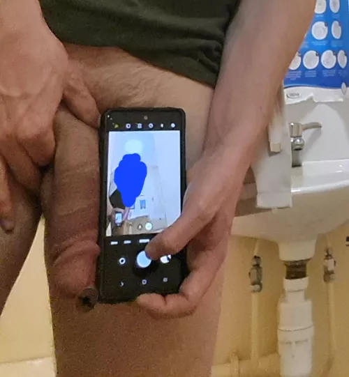 Some guy wouldn't believe I was near 6 inches soft... Next to my s20 to prove.