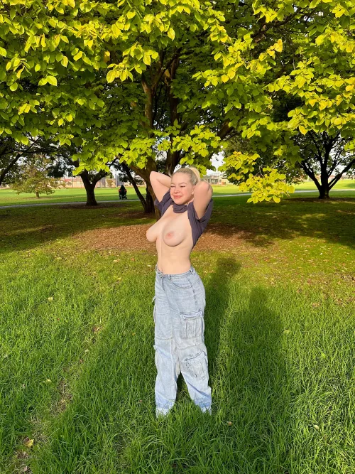 this is why sluts shouldnt go hiking 🙈