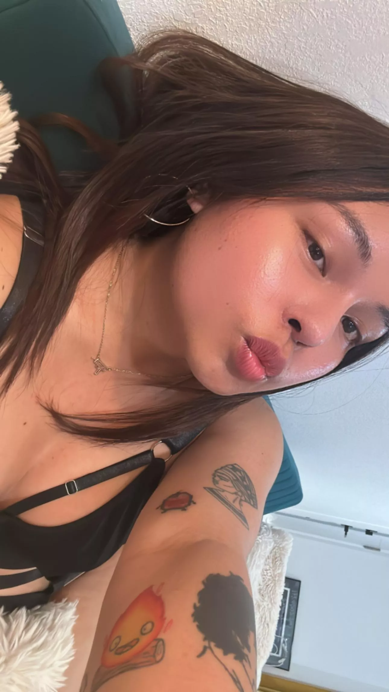 will you show me off if I'm your girlfriend?