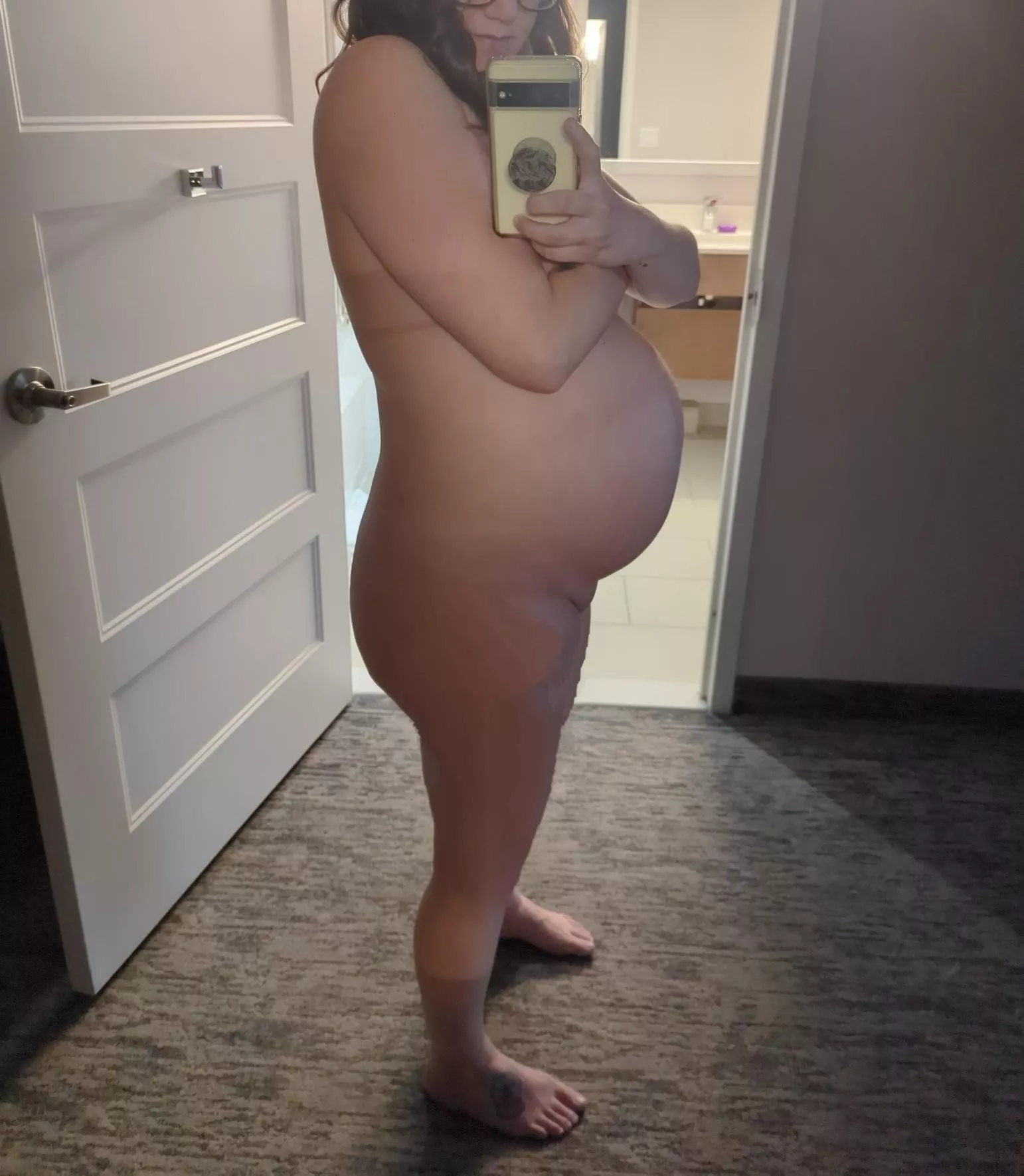 Would you see still fuck me at 30 weeks? 35f