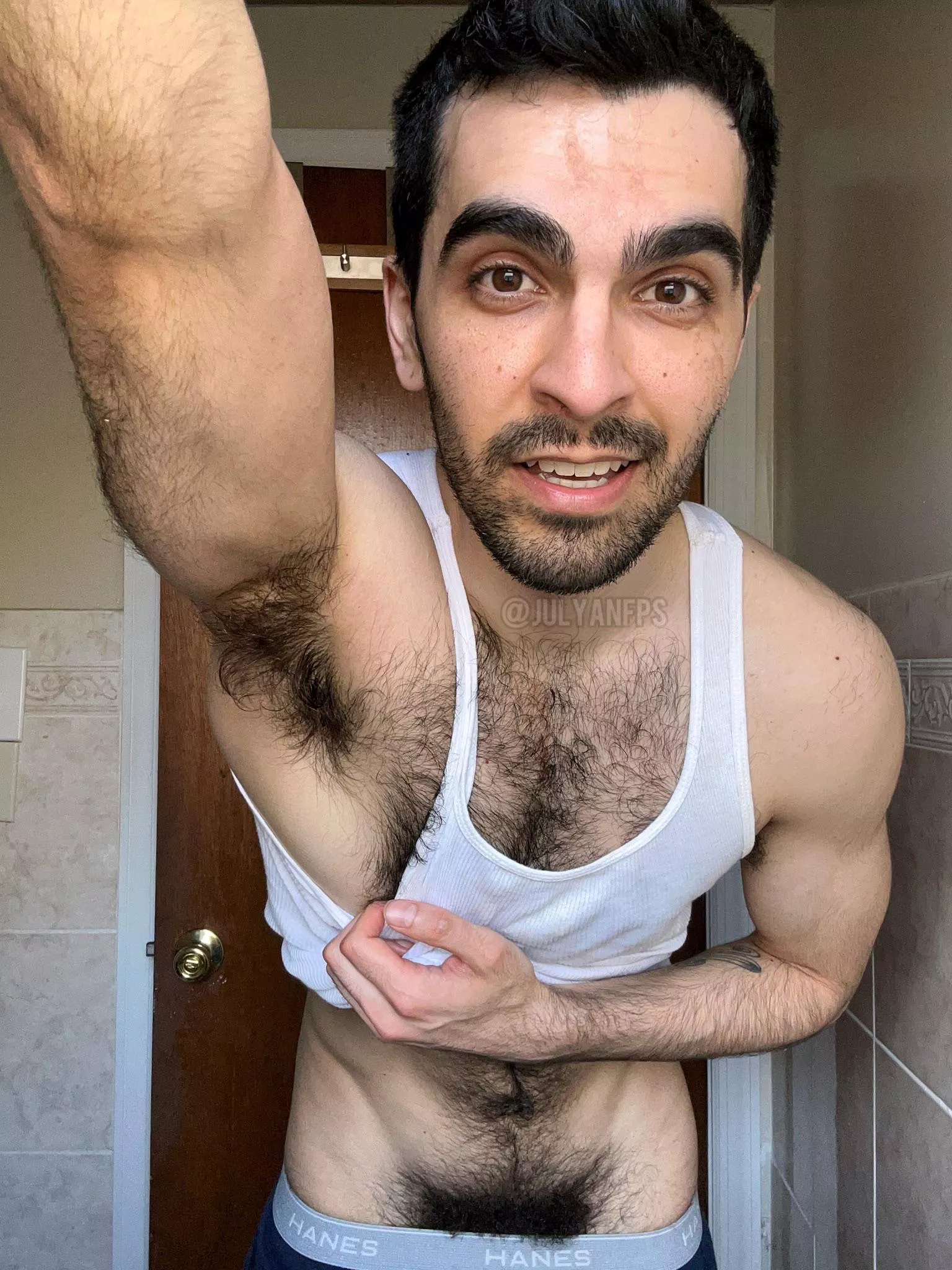 You into natural bushes? Mines supernatural 🤪 (sorry lol)