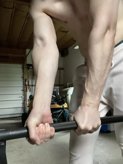 [zombie voice] veeeeiiins