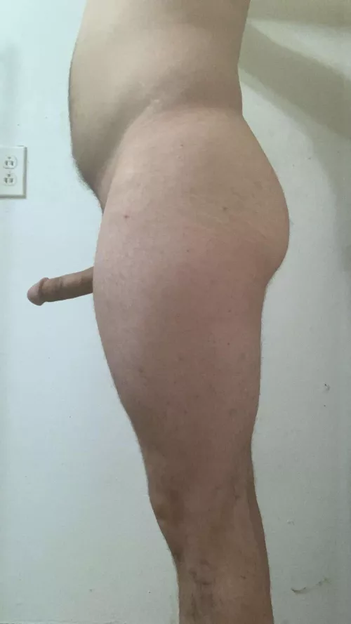 24 m if you like what you see dm me