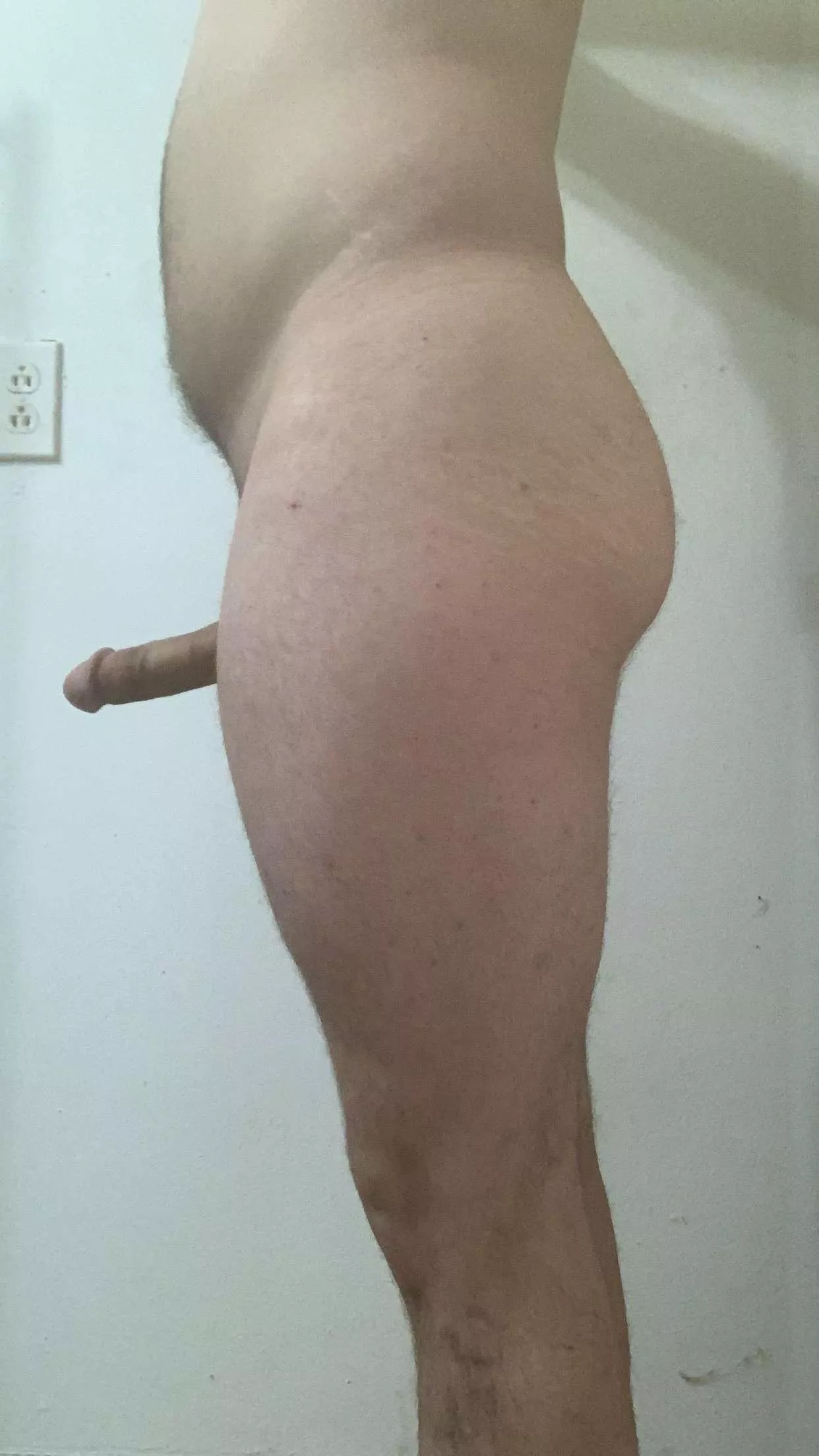 24 m if you like what you see dm me