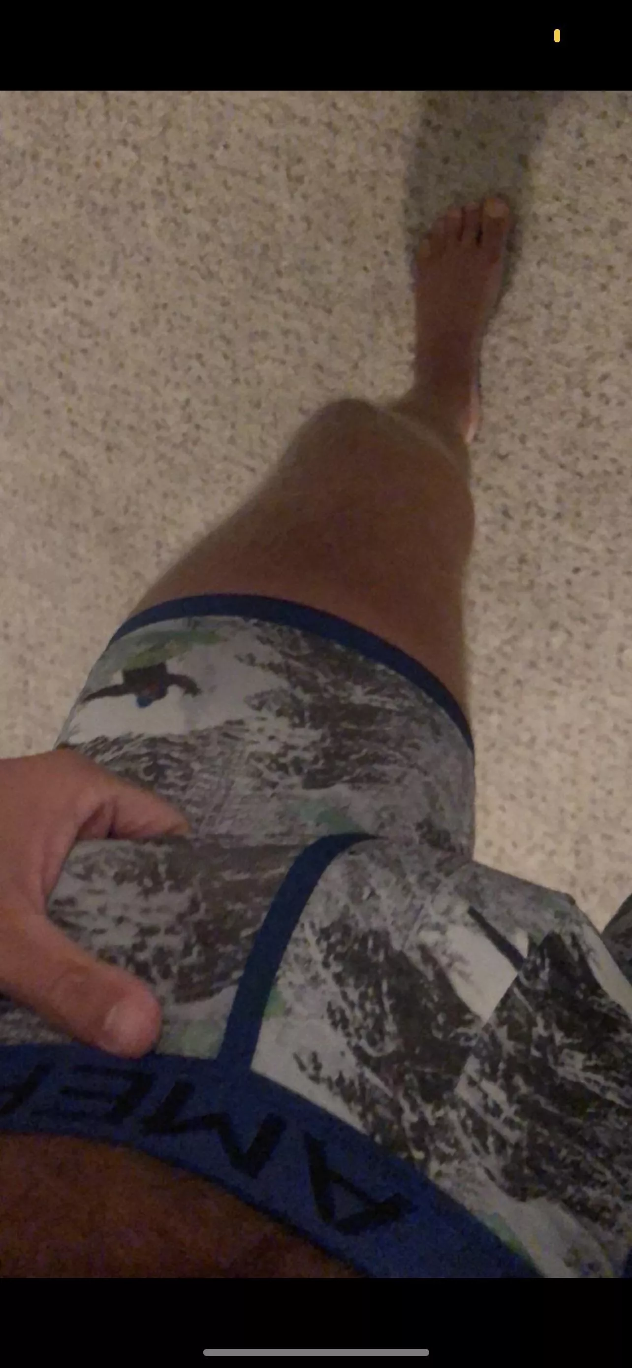 25m masculine preppy nice cool guy in Kentucky. Snapchat