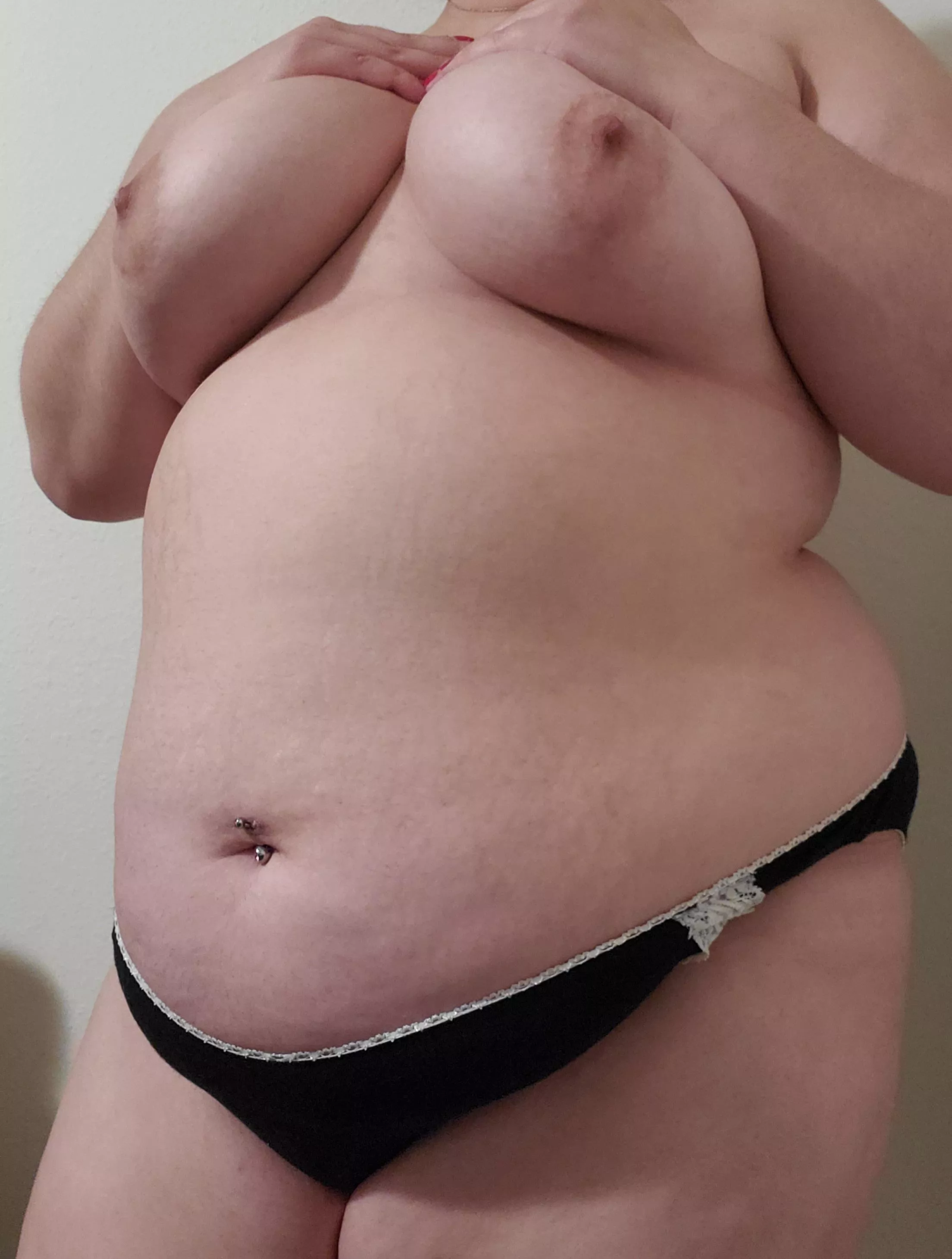 Any ladies into soft, chubby girls?