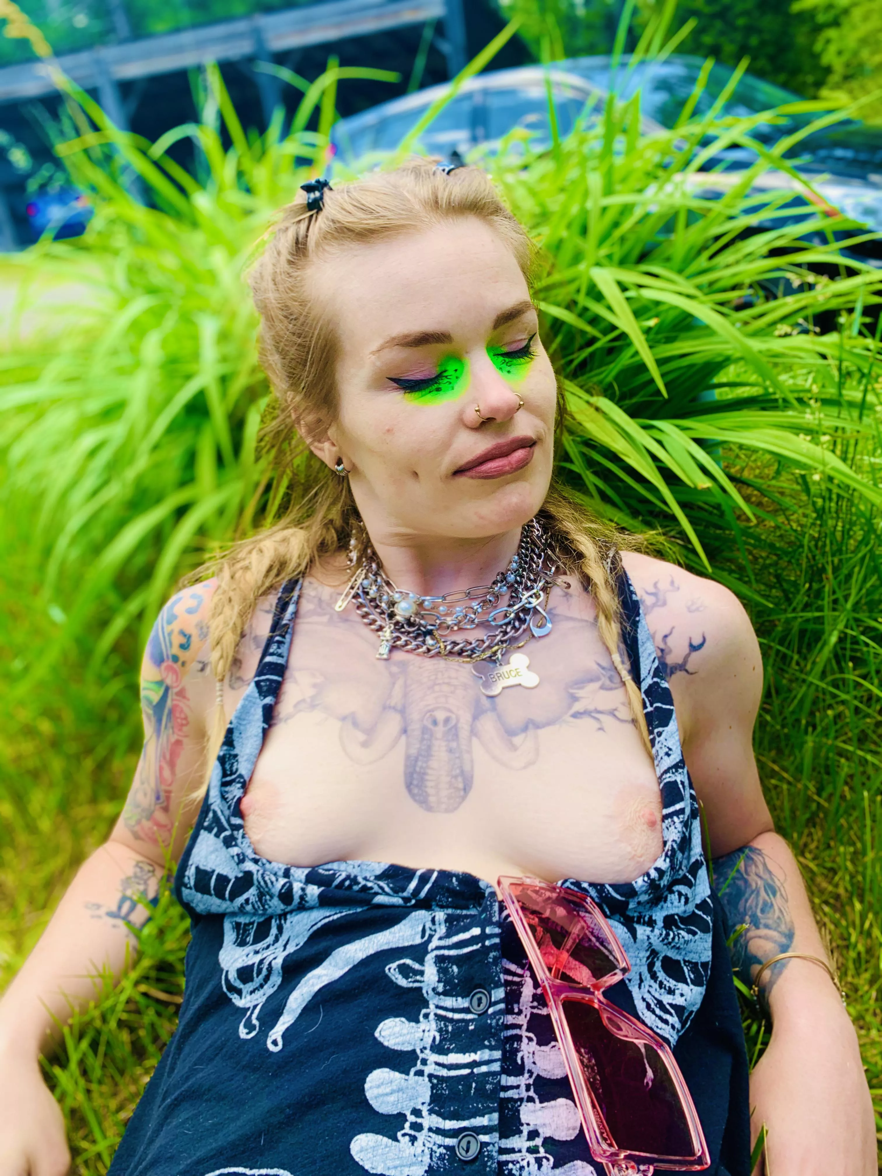 Casual country boobs