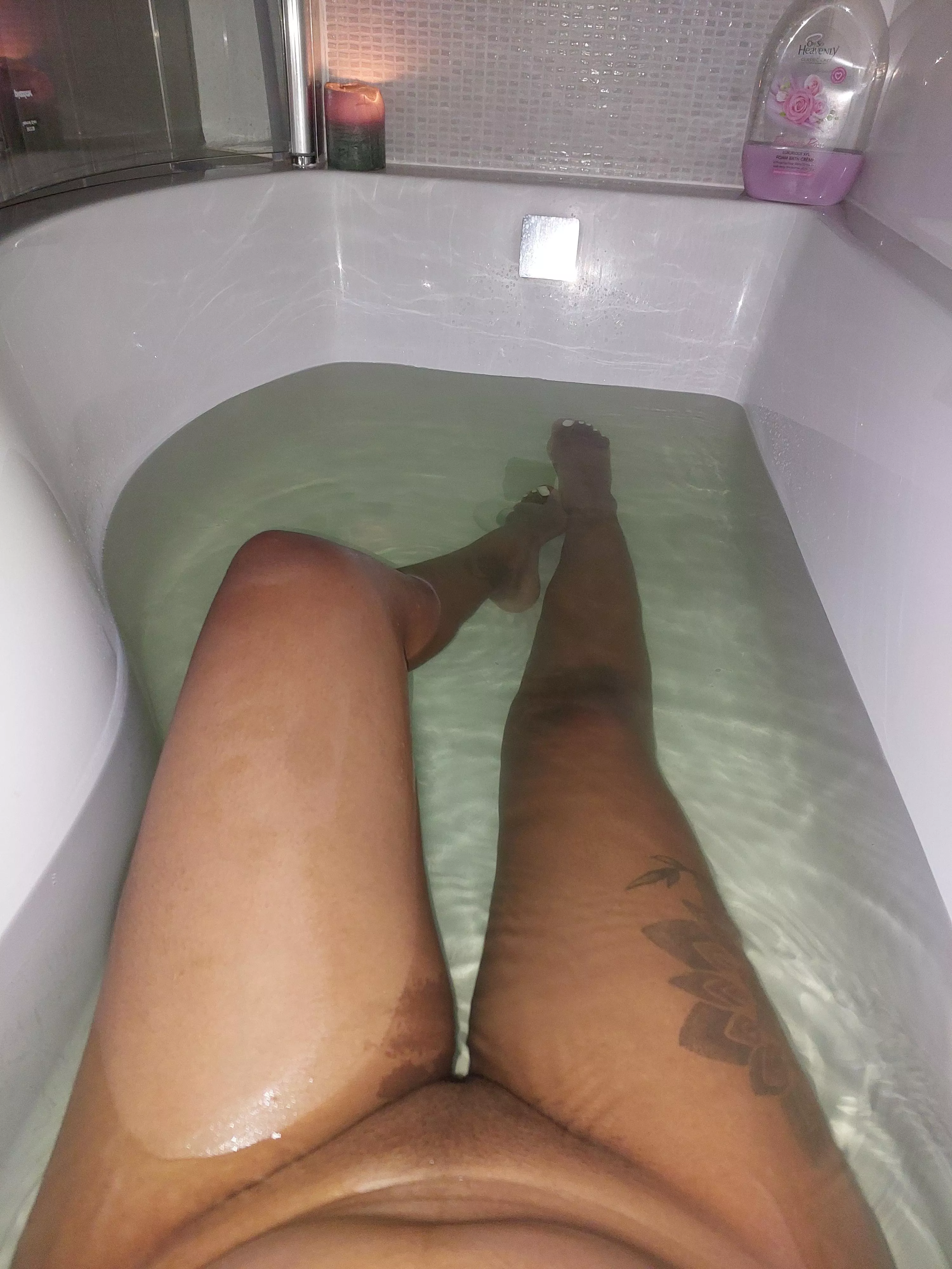 Cum join me for bath time🤭