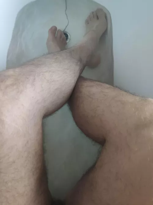 Daddy alone during bathtime