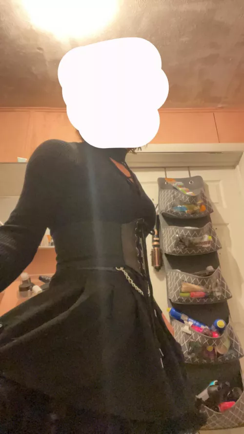 Do I look cute?( ˵ ྀི ืົ ˘ ืົ˵)