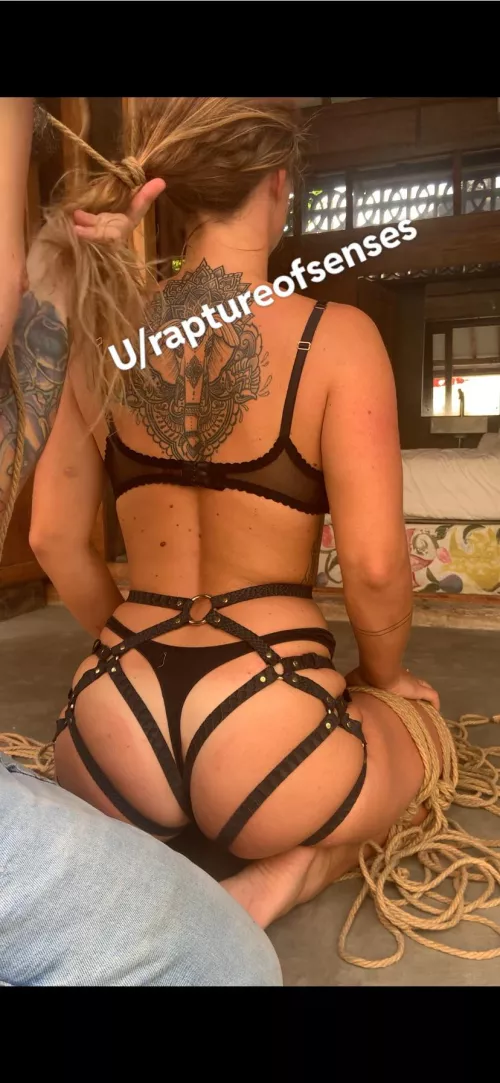 Hair tie, leather and ropes