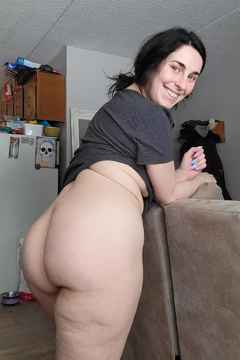 Happy Friday darlin!