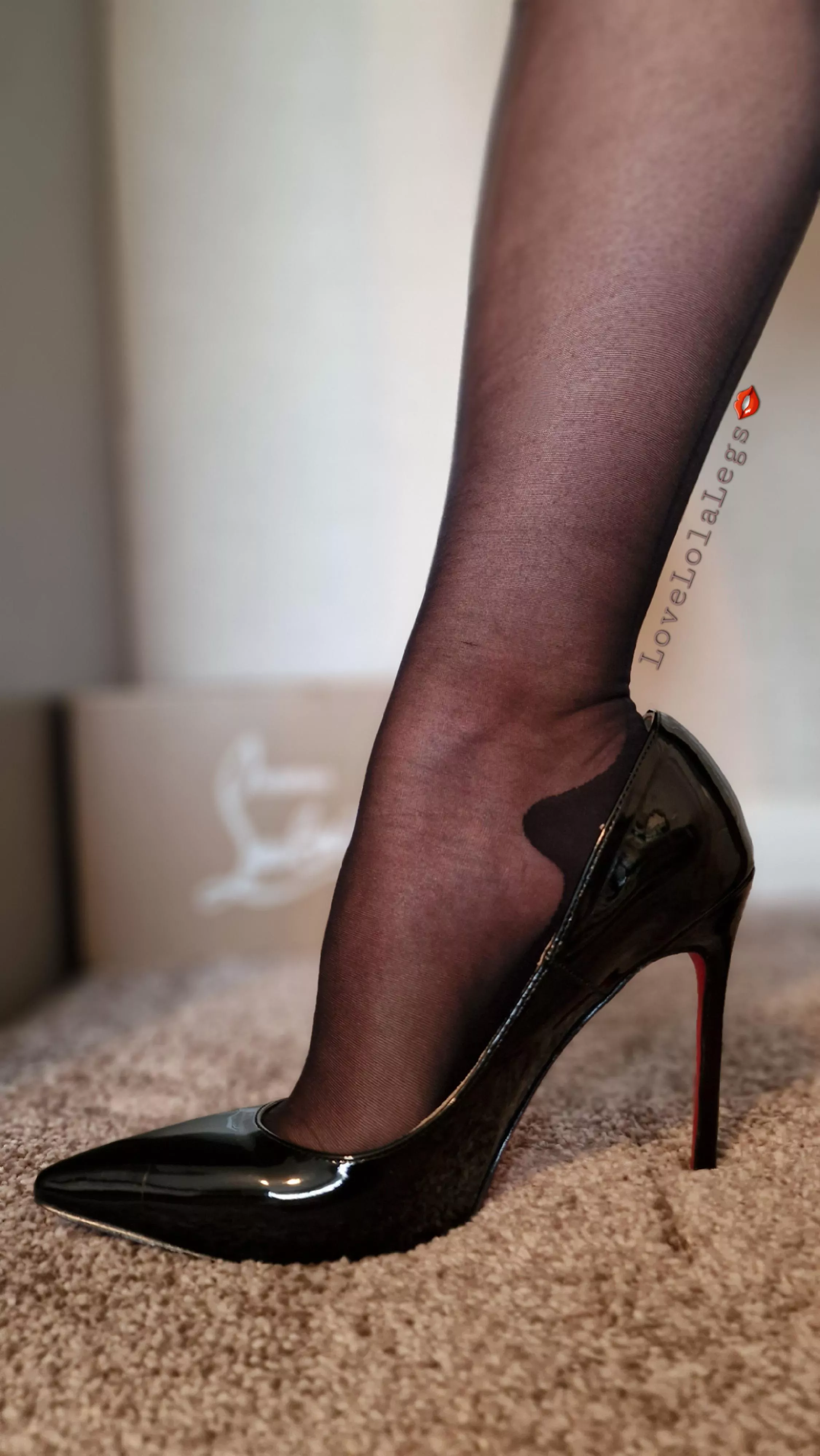 I'm going for a classic look today 👄