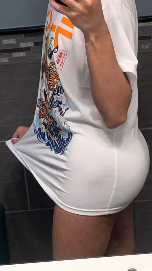 Nudes or noodles? 🍜