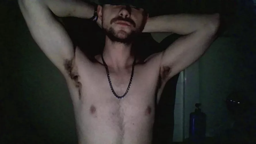 Rugged fragrant musk