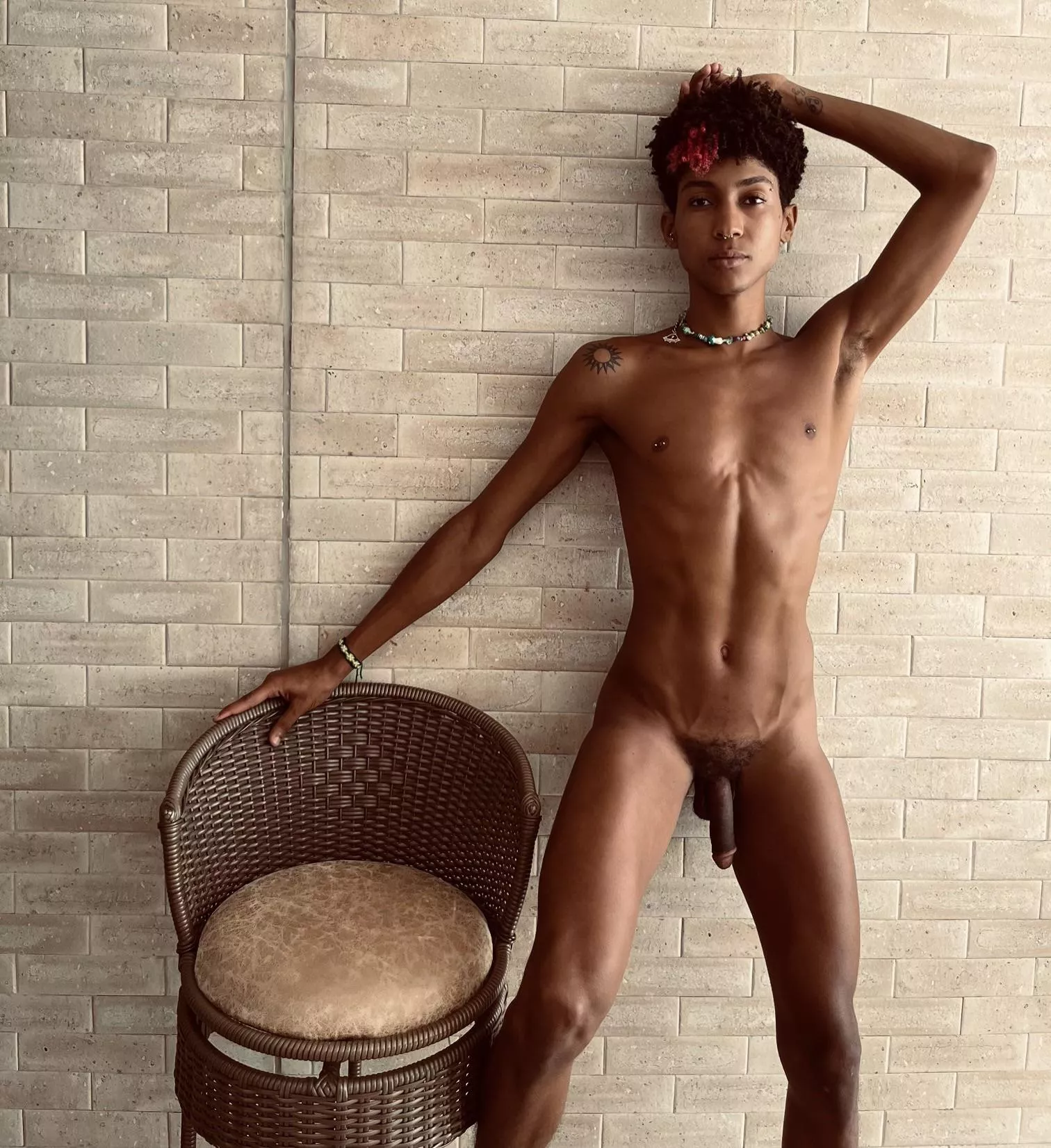 Sit here so I can test a thing 😈