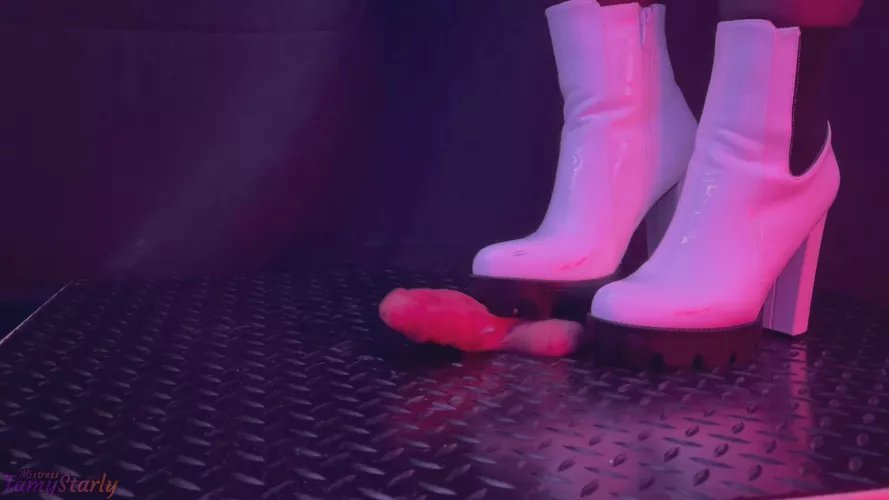 These boots are dangerous ⚠️