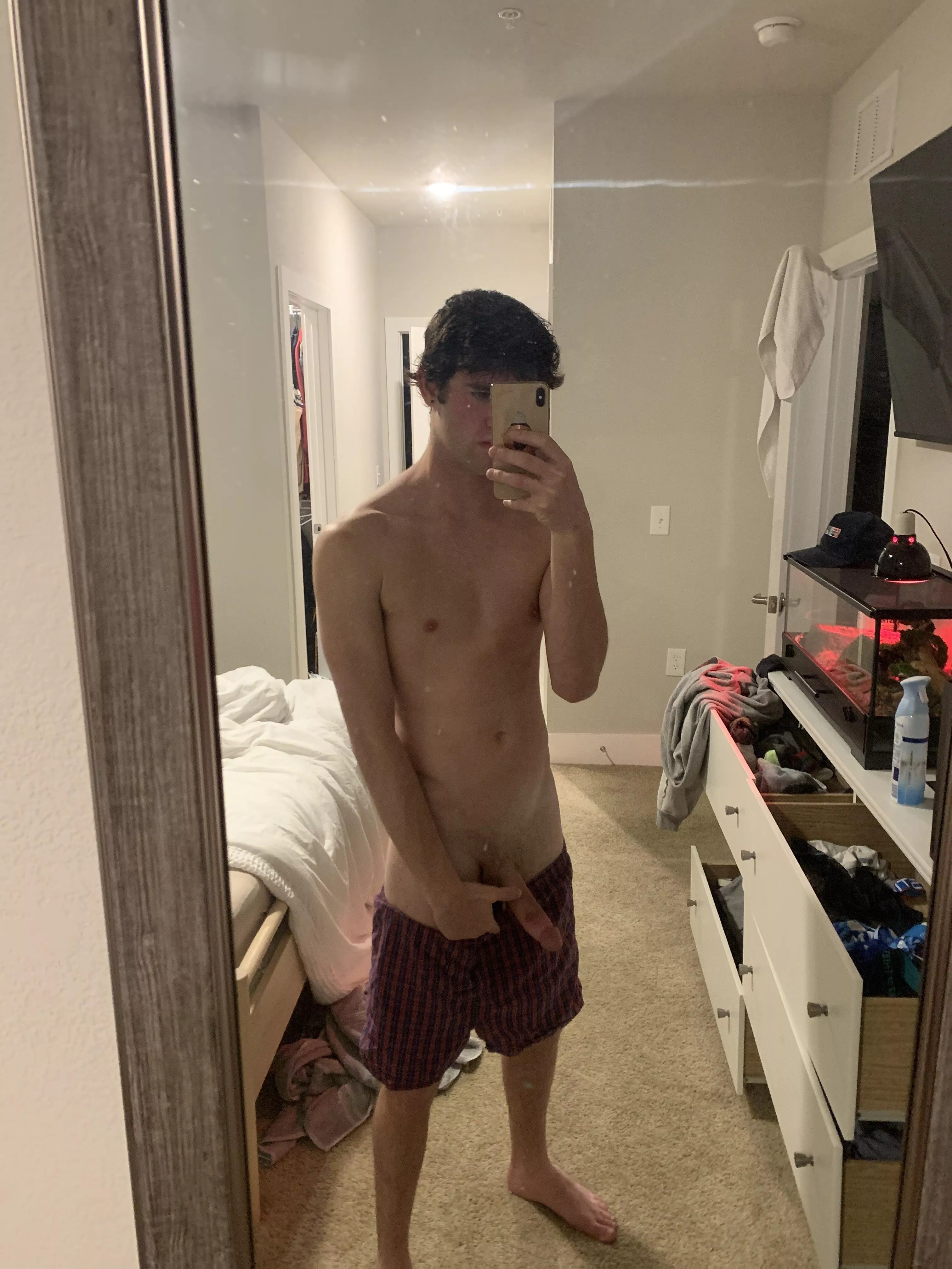 20. Fit guys hmu, tops+ hung+ @clayxx2022