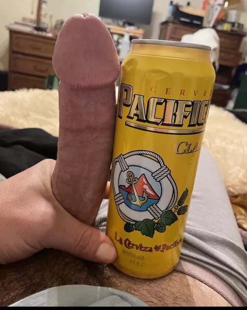 24floz of gorgeous white dick