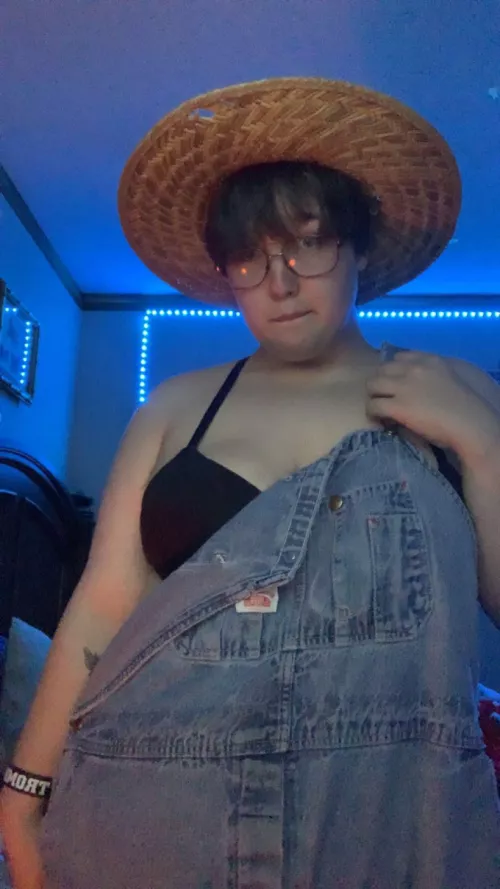 Anyone order a shy cowgirl?