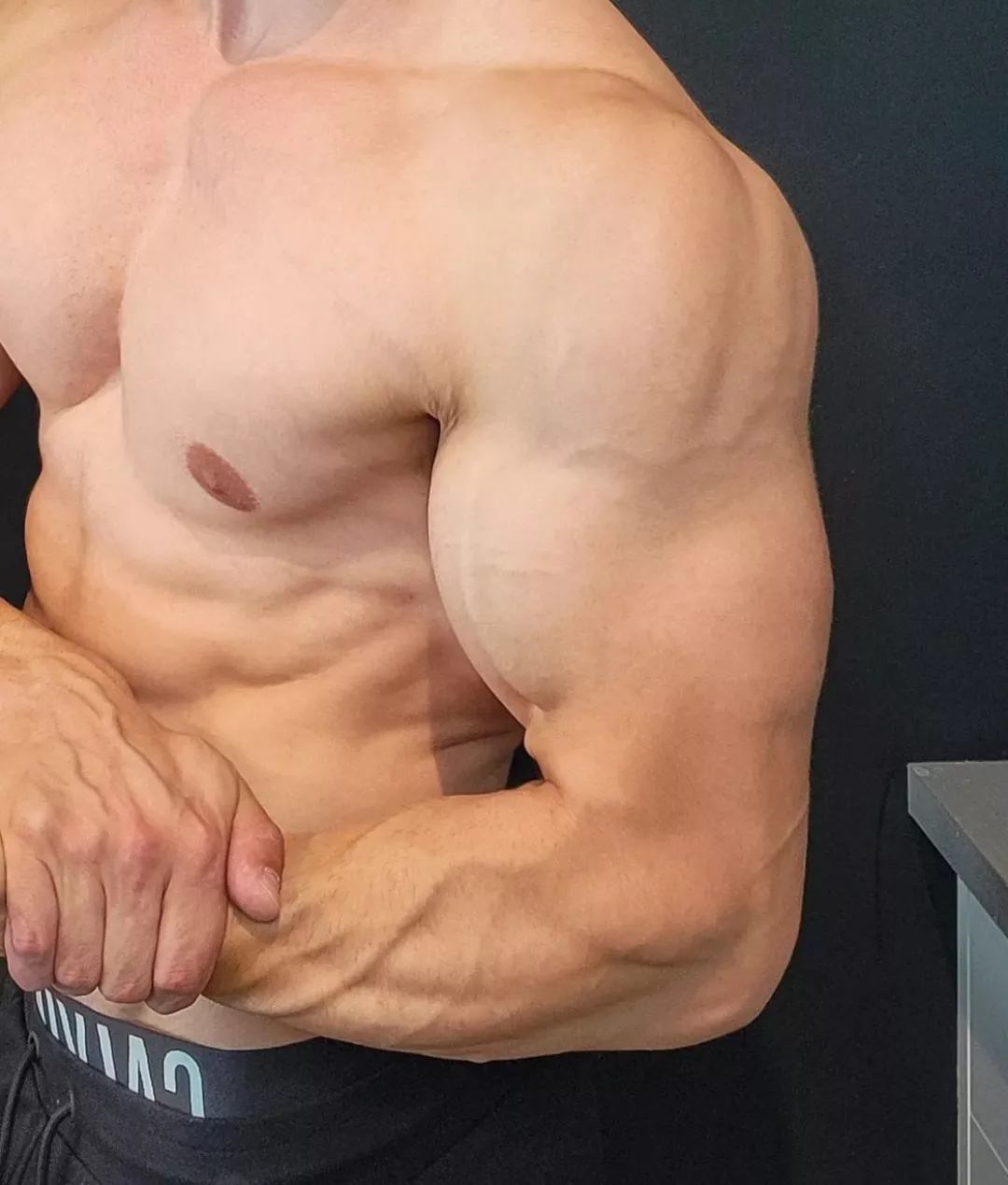 Are you more bicep or forearm 😏 ?