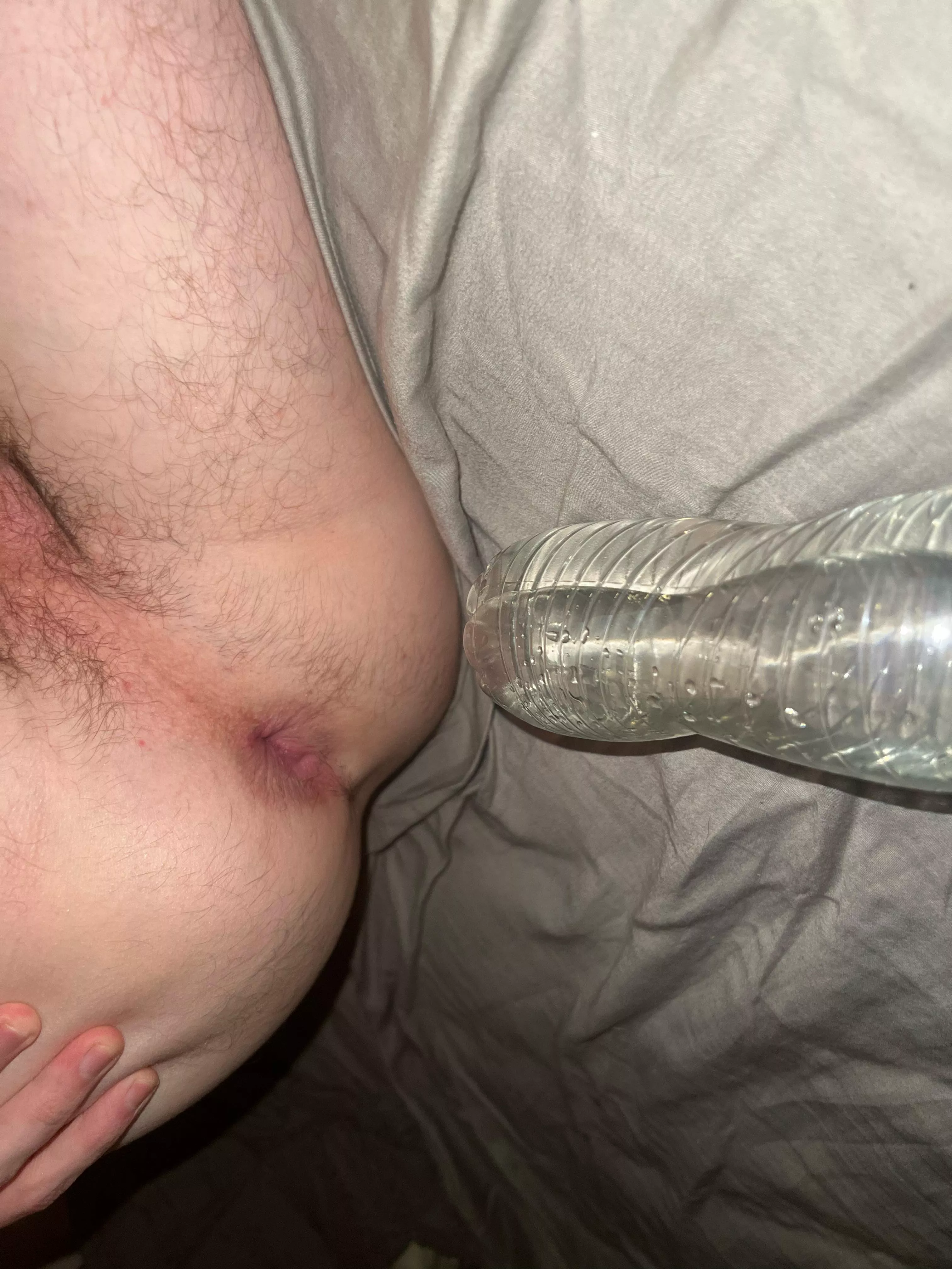 Cant believe I just fucked my ass with this huge bottle. Can I take your huge cock instead?🙈