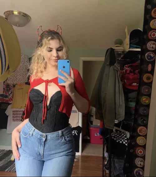 F21 curvy girls rule the world