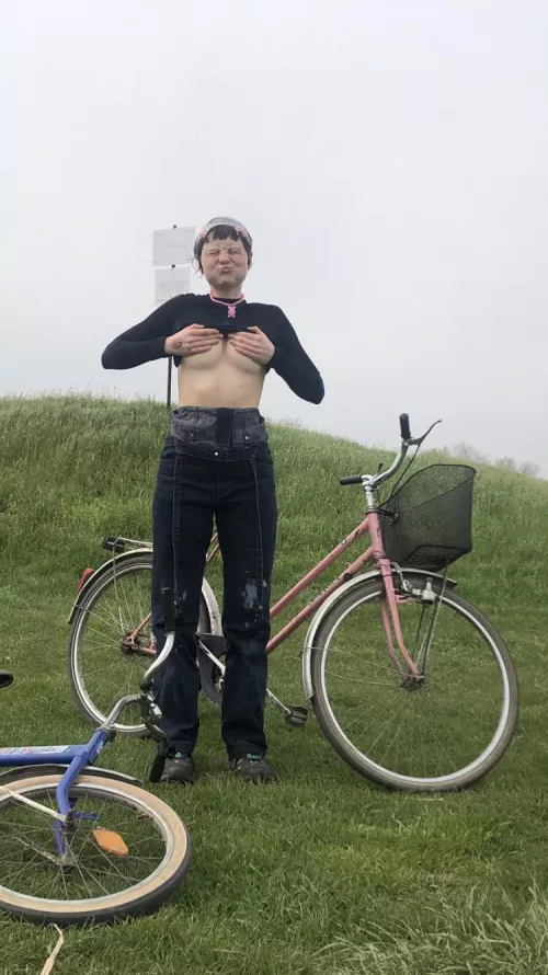 faces !!!! And boobies ;)