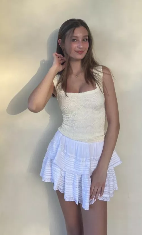 Girl next door (IUTR)