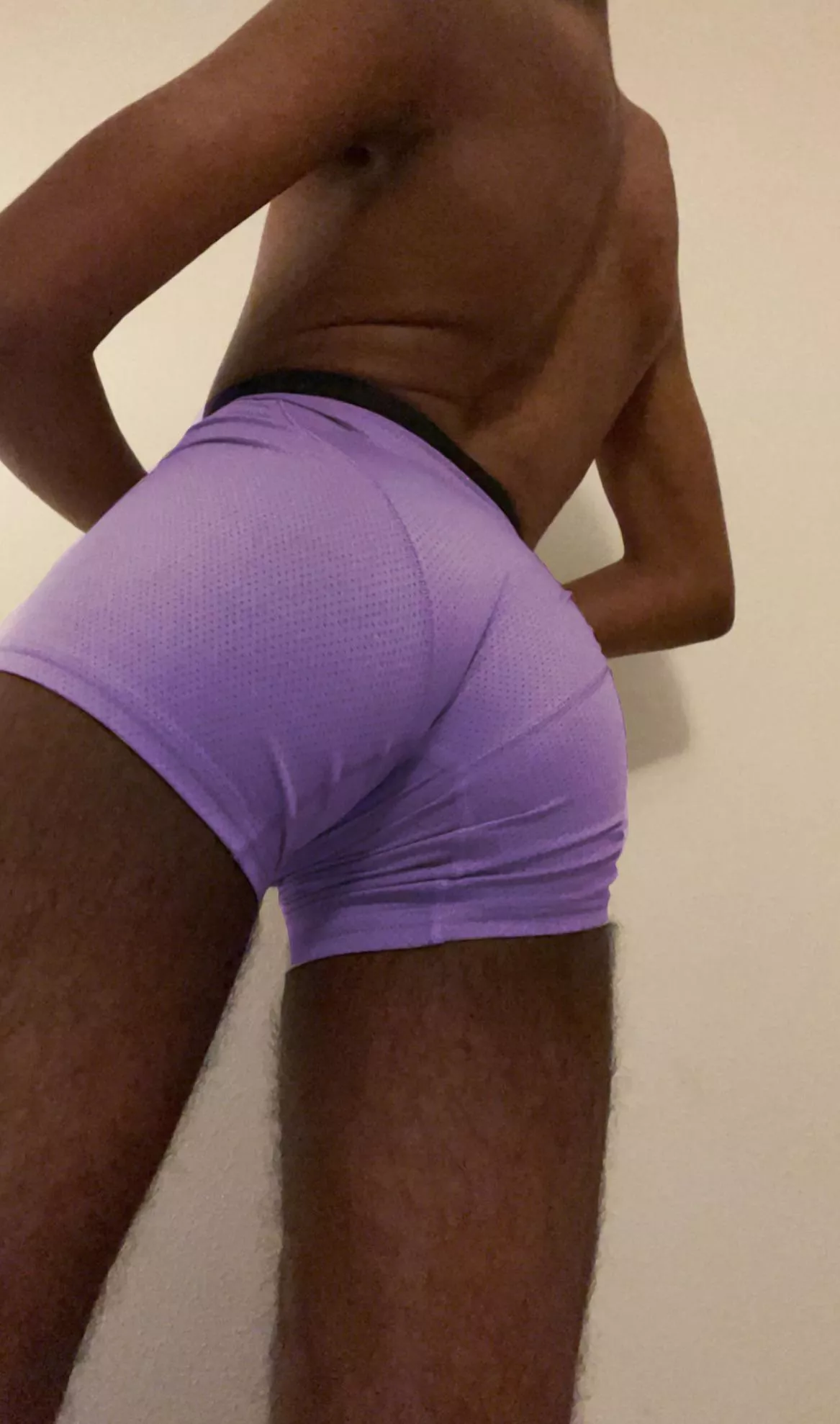 Haven’t shaved in months and it’s so hairy 😥