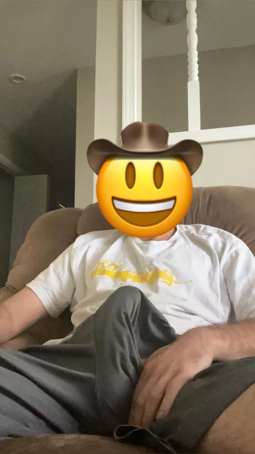 I got a new chair for you👀