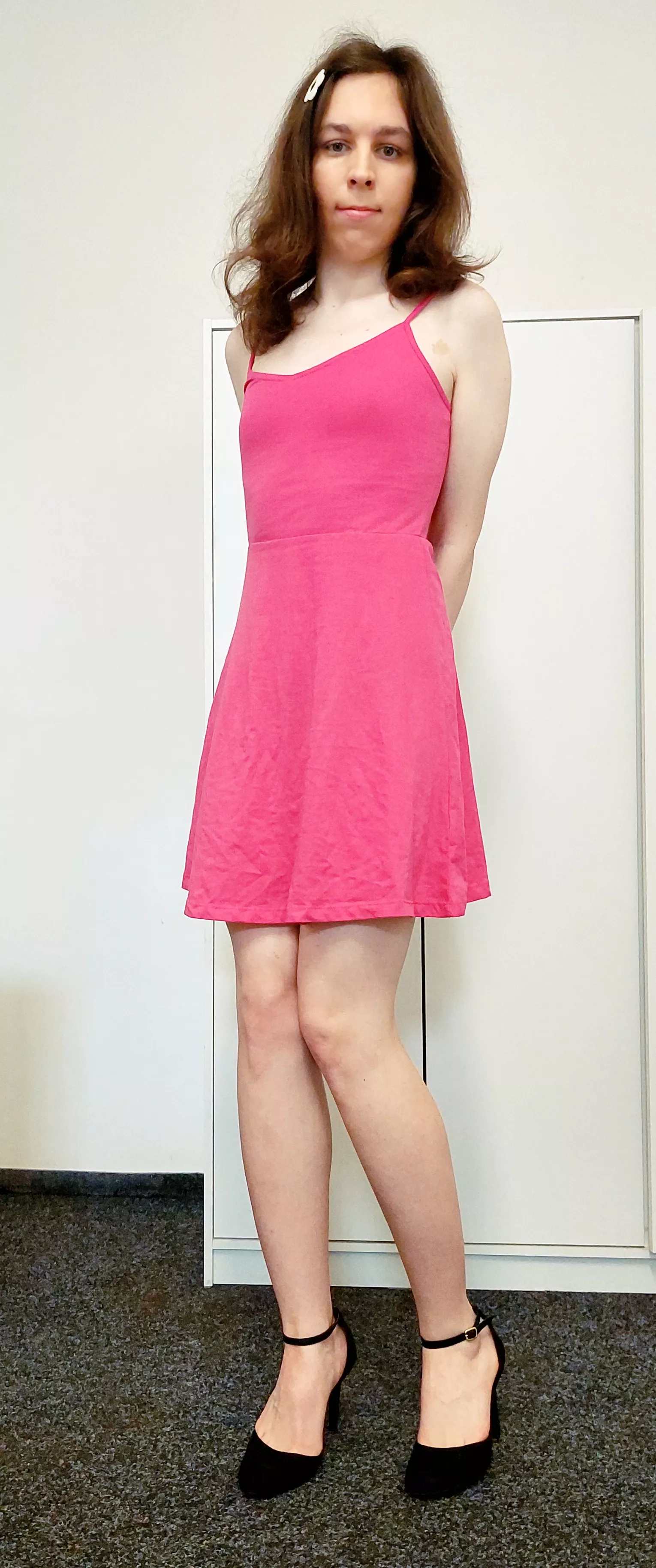 Just a pink dress and heels💗