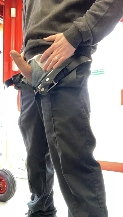 Just won’t behave itself today 🤷🏻‍♂️😈 (47) married dad