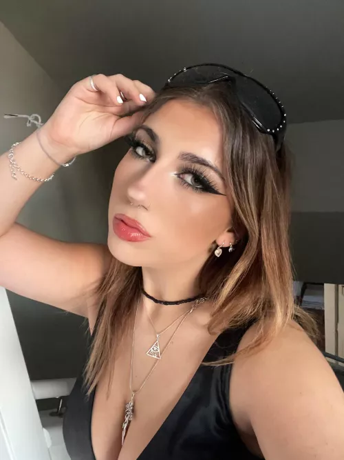 Not your average girl IUTR