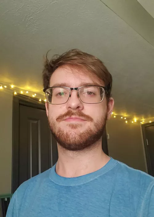 Nothing says Saturday quite like a hangover and bed head