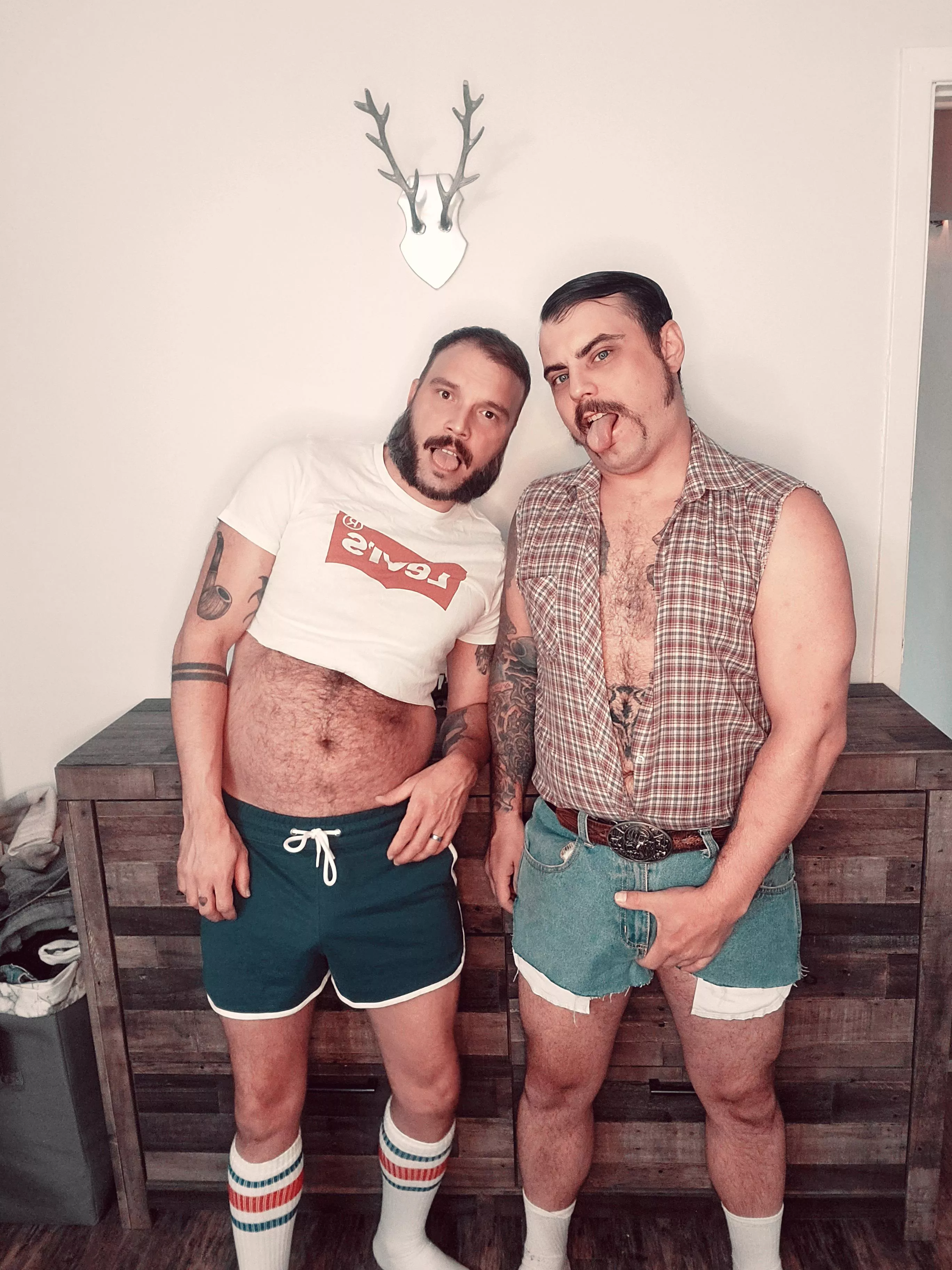 Serving 1970s daddy realness