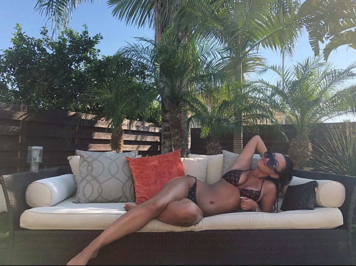 would you come and sit with me