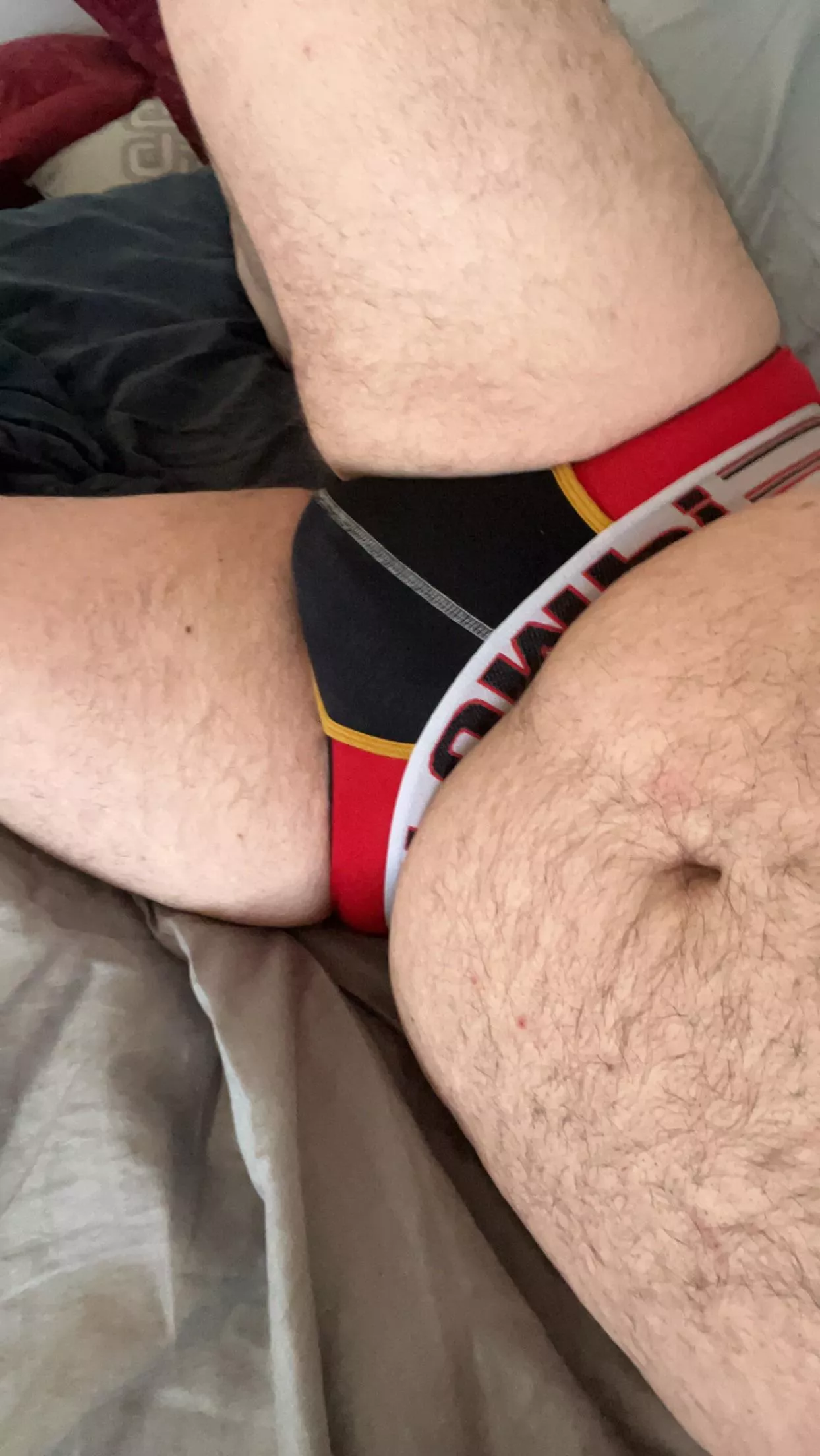 Yes, a bear can be sexy in briefs too ! 🐻