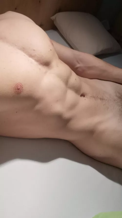 23, be slim 18-20 and show face, add notyour_conce23