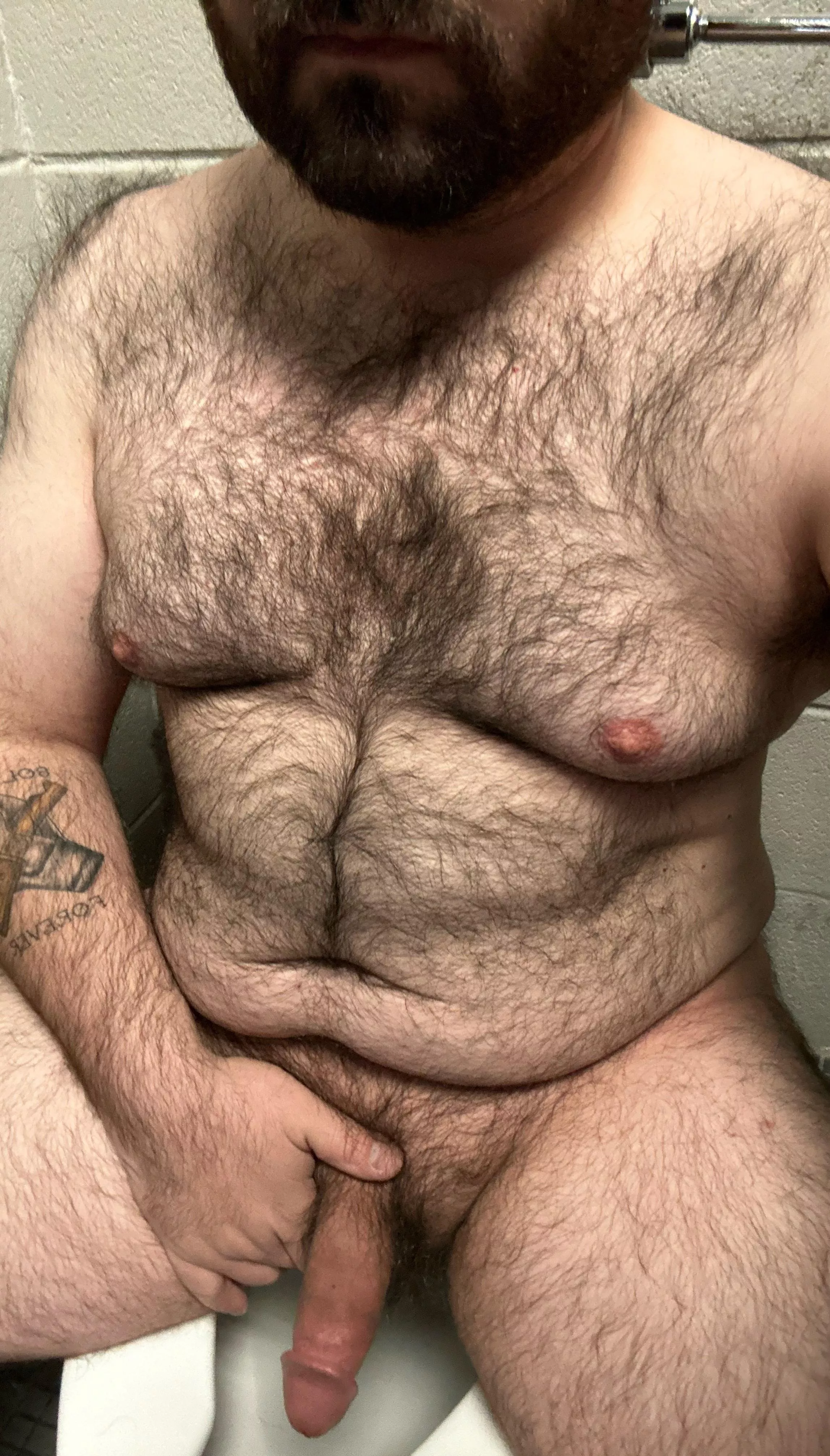 34 bi in Chicago, quick snap jerk in the work bathrooms? Snap - wf8978